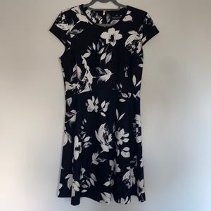 Black Floral dress - Size 8